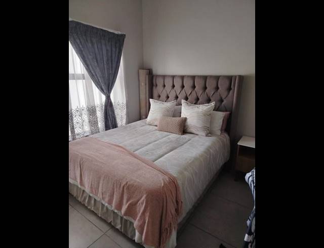 2 BEDROOM PROPERTY TO RENT IN GLEN MARAIS
